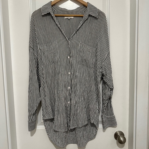 Z Supply | Women’s Long Sleeve Gray and White Stripe Button Down Shirt - Picture 1 of 8